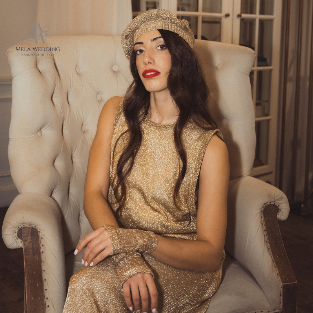 Abito lungo GlamWeave in filato di metallo color oro - Mela Wedding