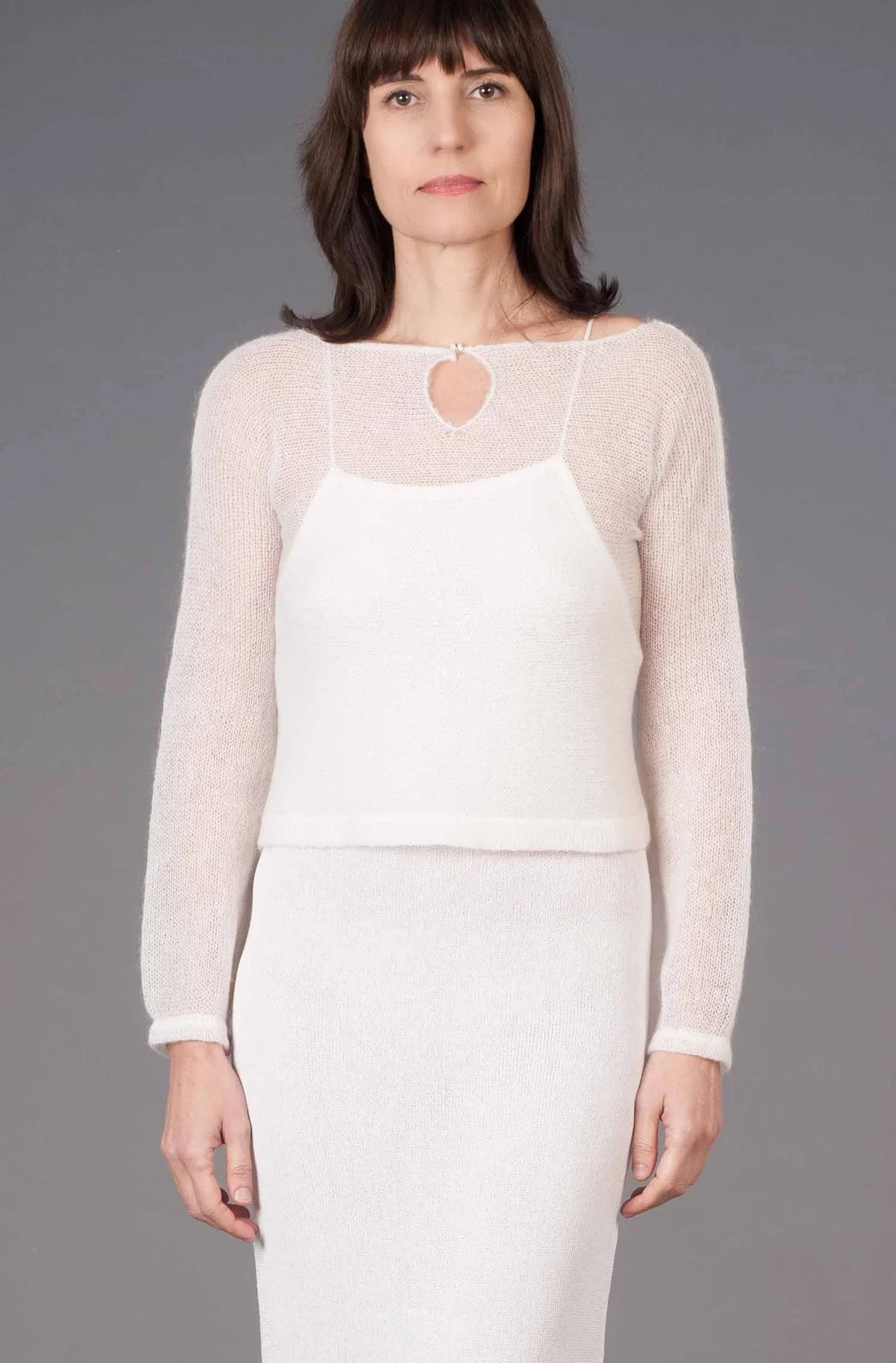 Top con Maniche Longuette e bottoncino in cristallo swarovski - Mela Wedding