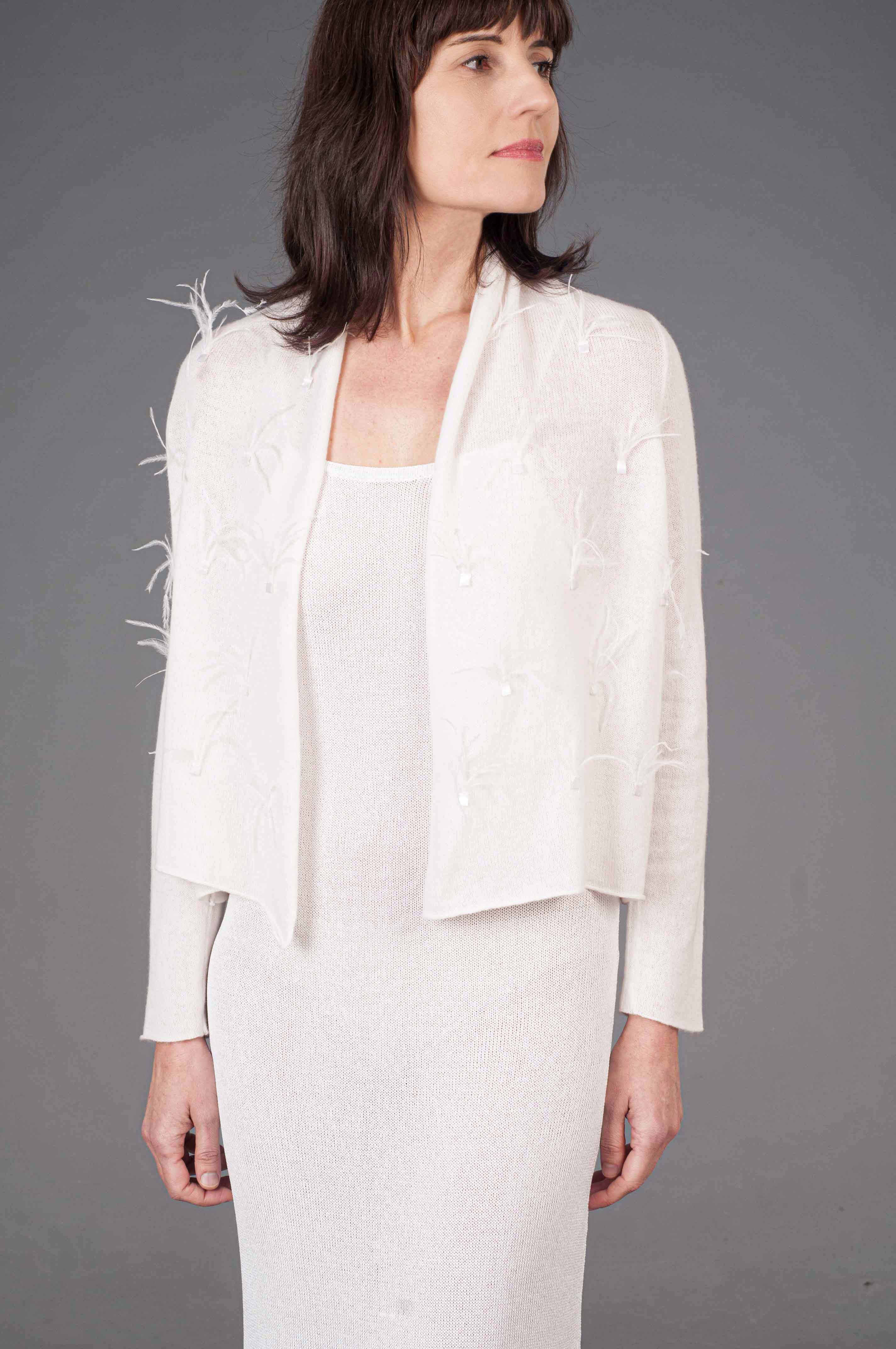 Giacchetto Bolero Cashmere Sposa con Piume di Struzzo - Mela Wedding