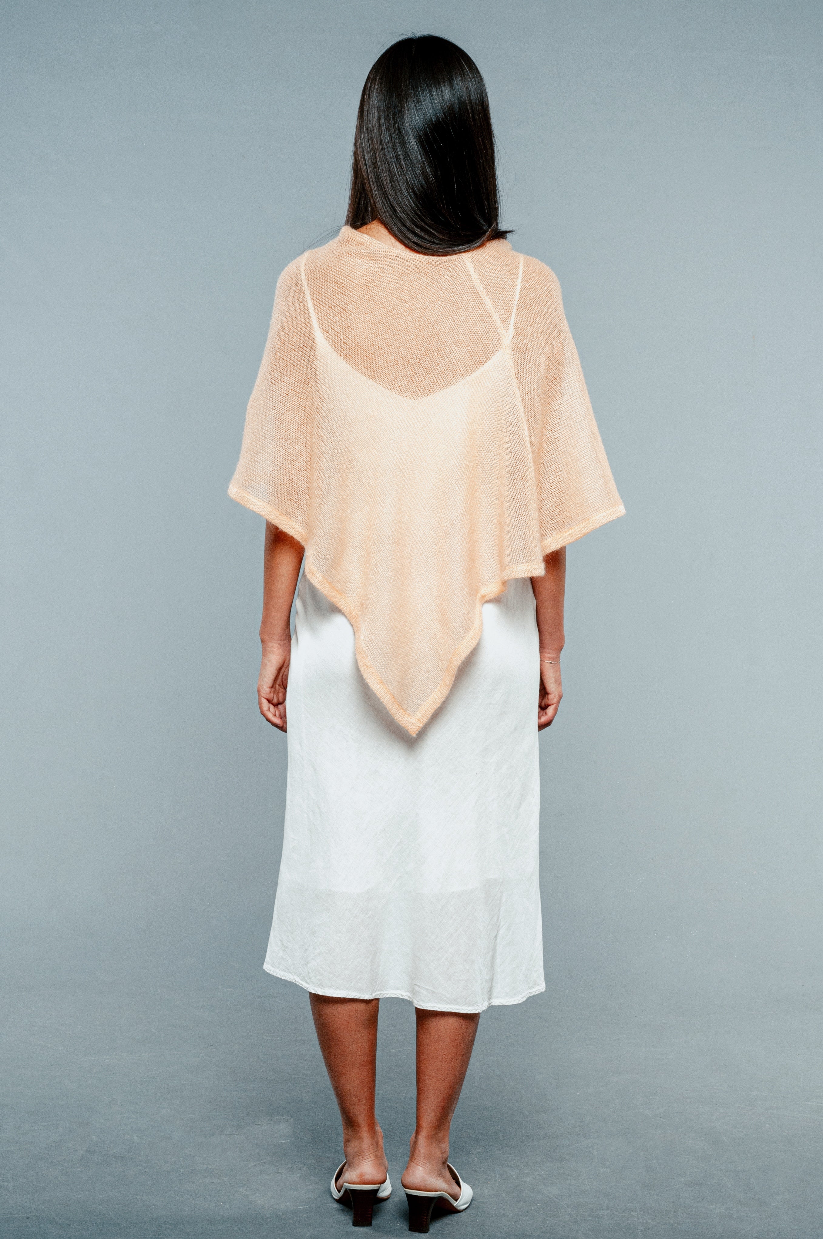 Poncho in Mohair Color Nude - Mela Wedding