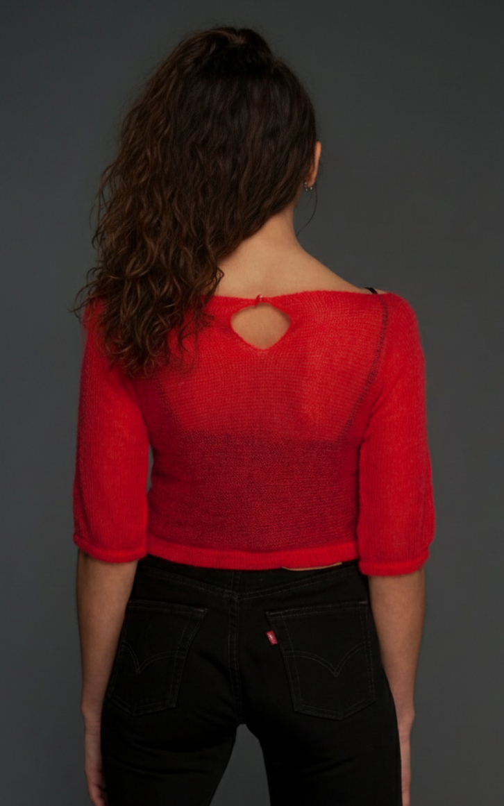 Top Rosso con Maniche Longuette in Mohair e bottoncino in tinta