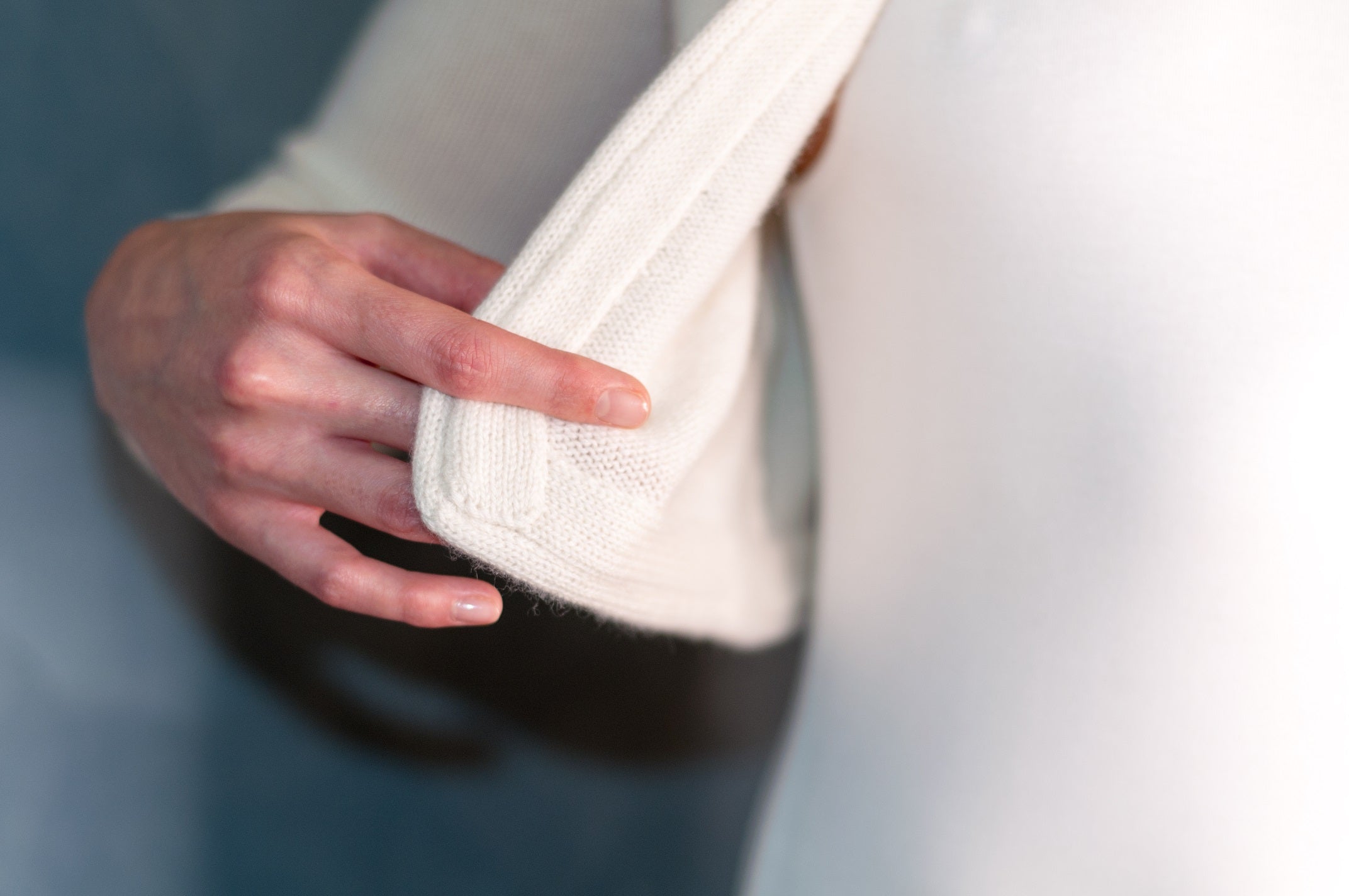 Giacchetto Cardigan corto Bolero Sposa Cashmere con gemelli in cristalli swarovski - Mela Wedding