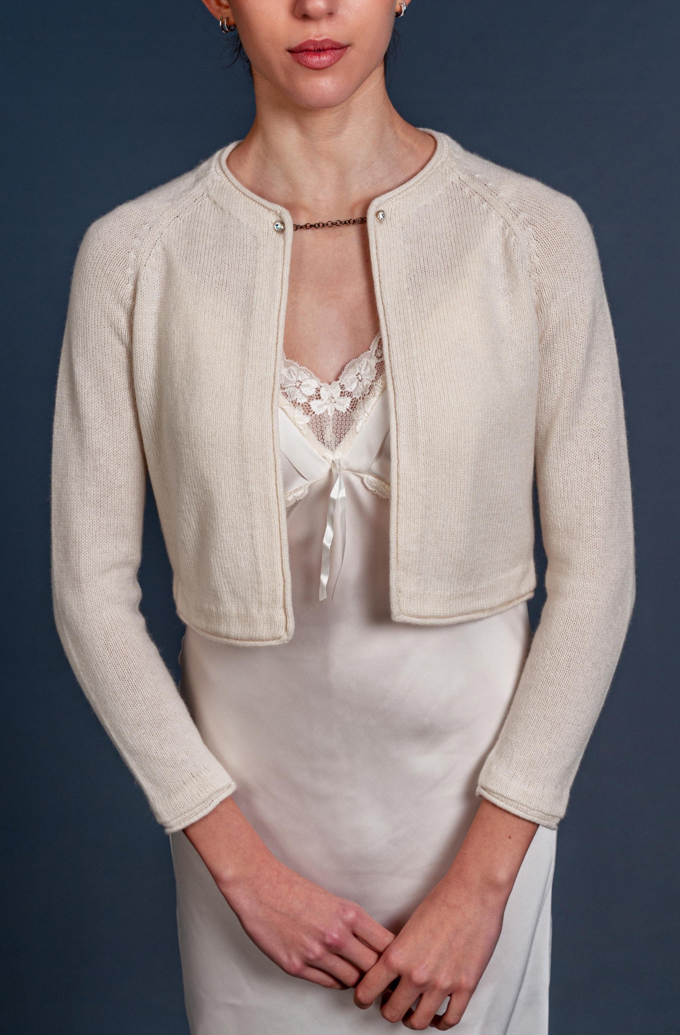 Giacchetto Cardigan corto Bolero Sposa Cashmere con gemelli in cristalli swarovski - Mela Wedding