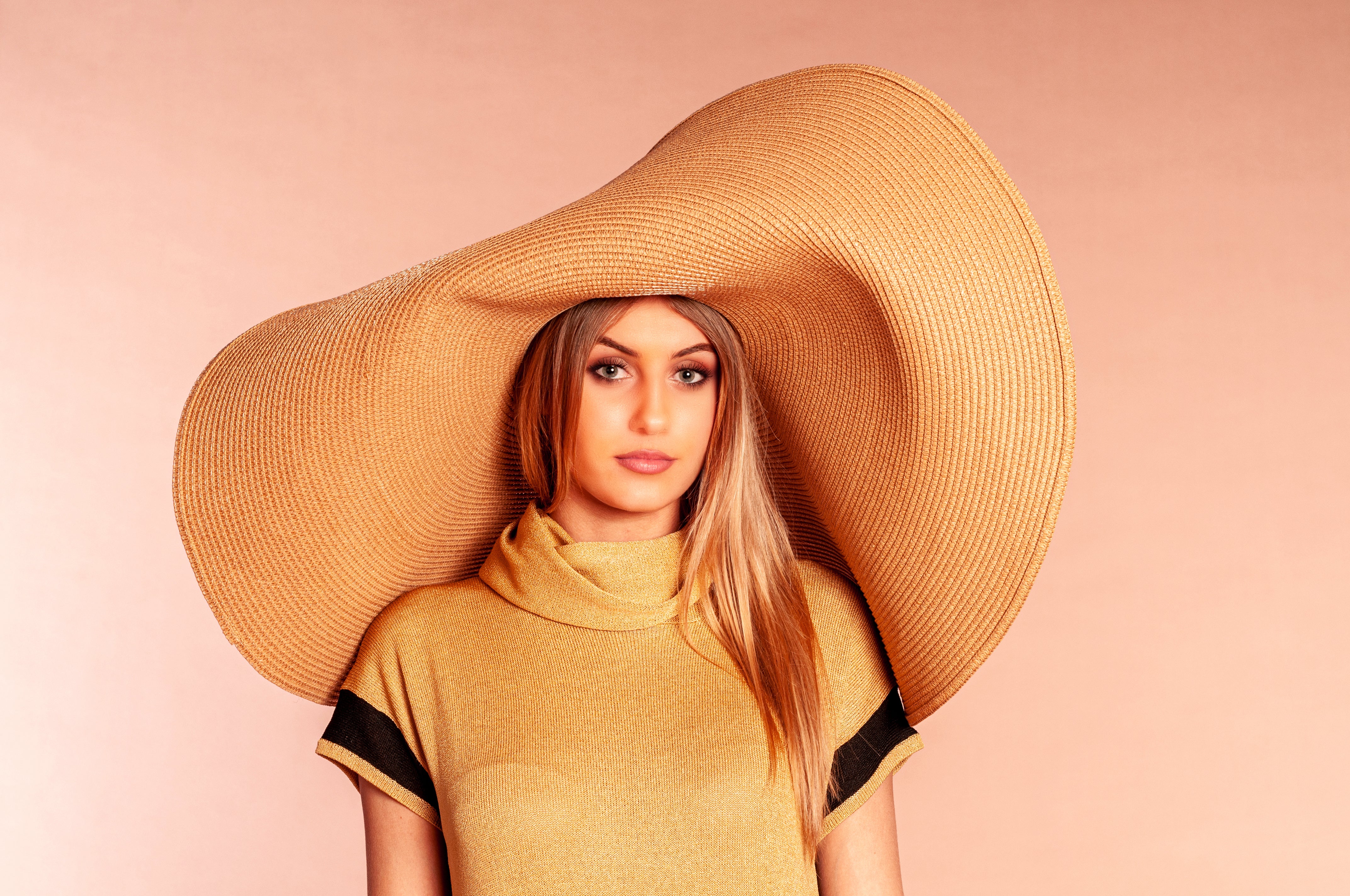 Cappello in carta tessile colore paglia - Mela Wedding