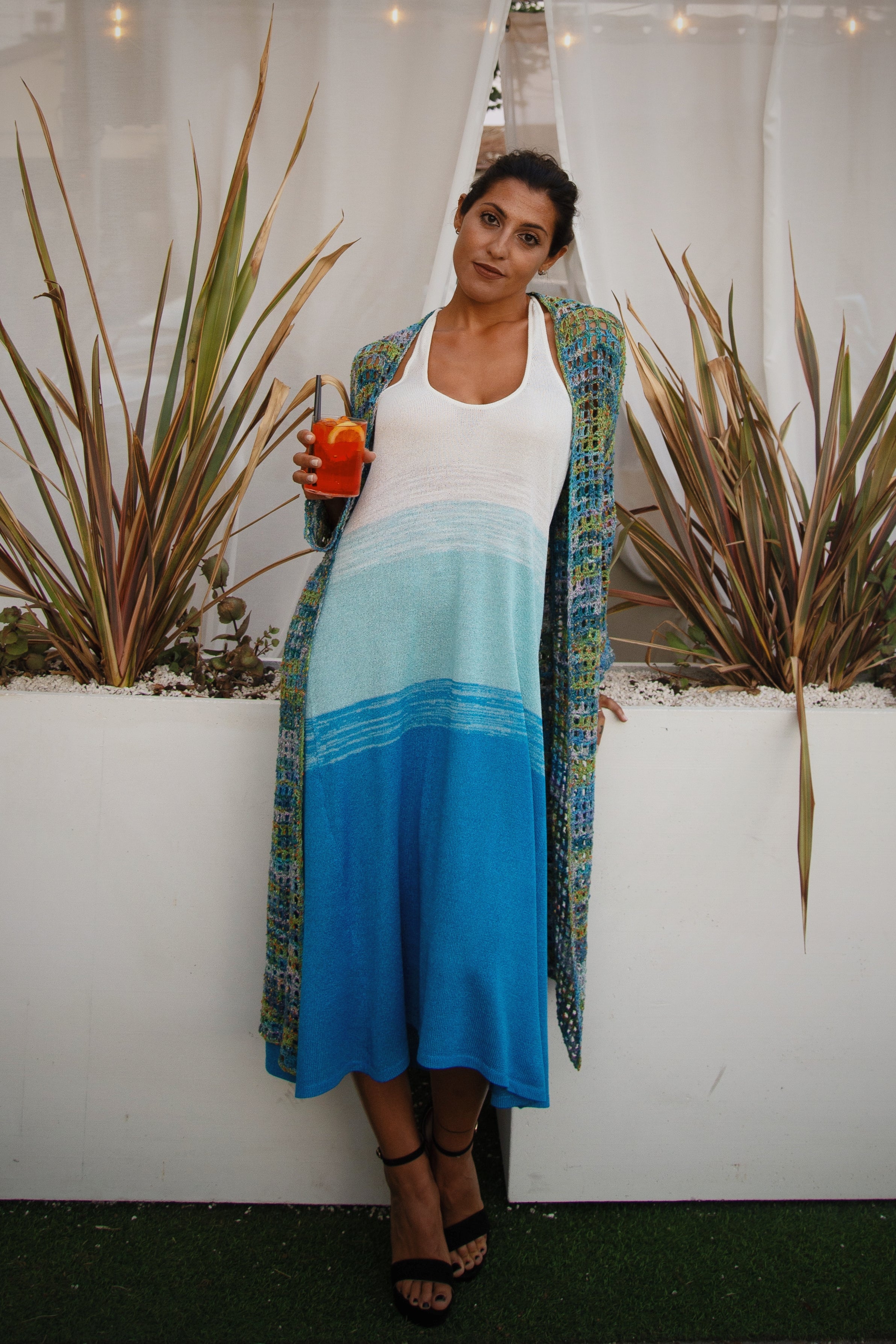 lungo cardigan boho abbinato all'ocean dress mela wedding