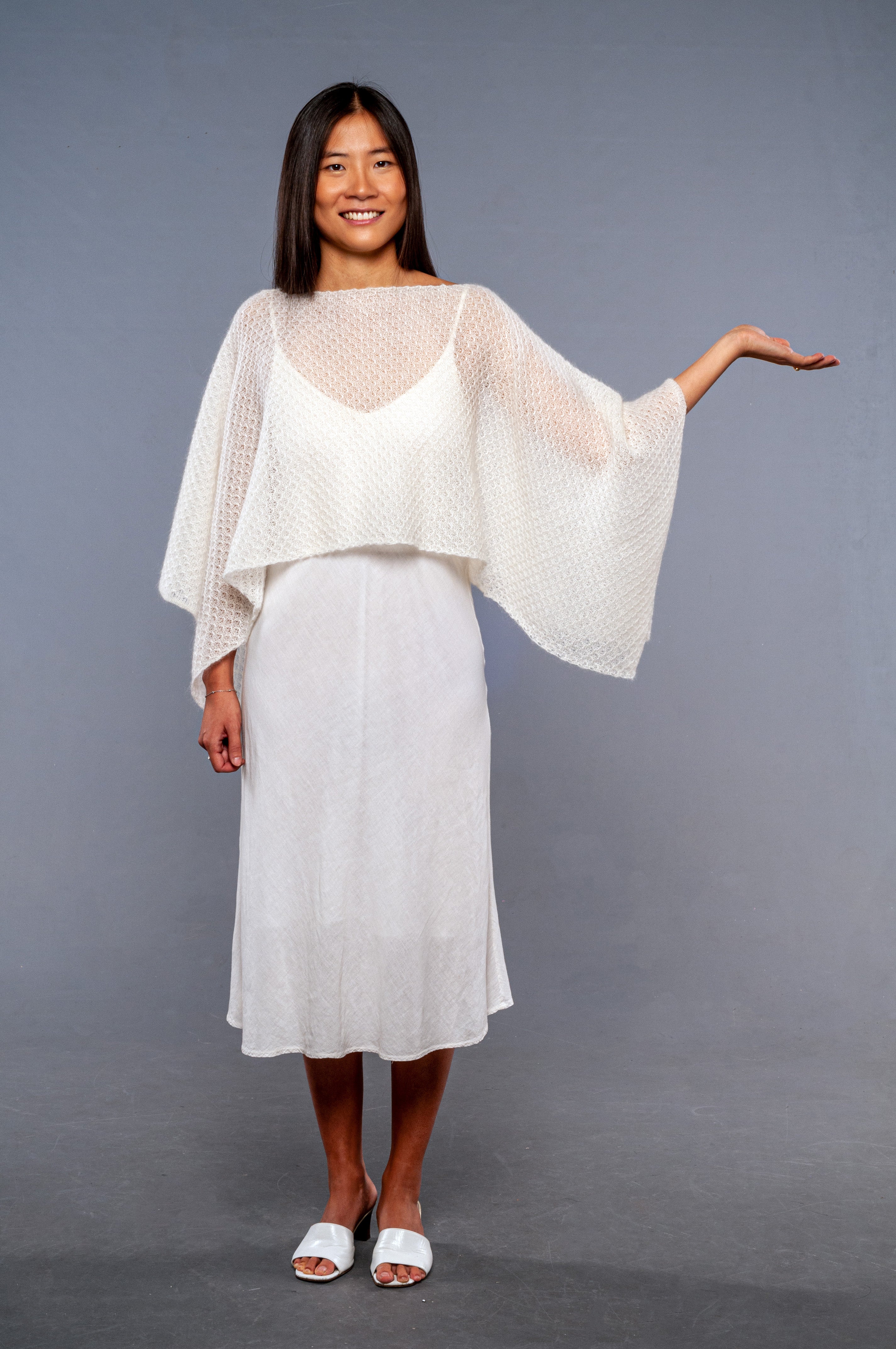 Coprispalle Janet con manicotti in mohair - Mela Wedding