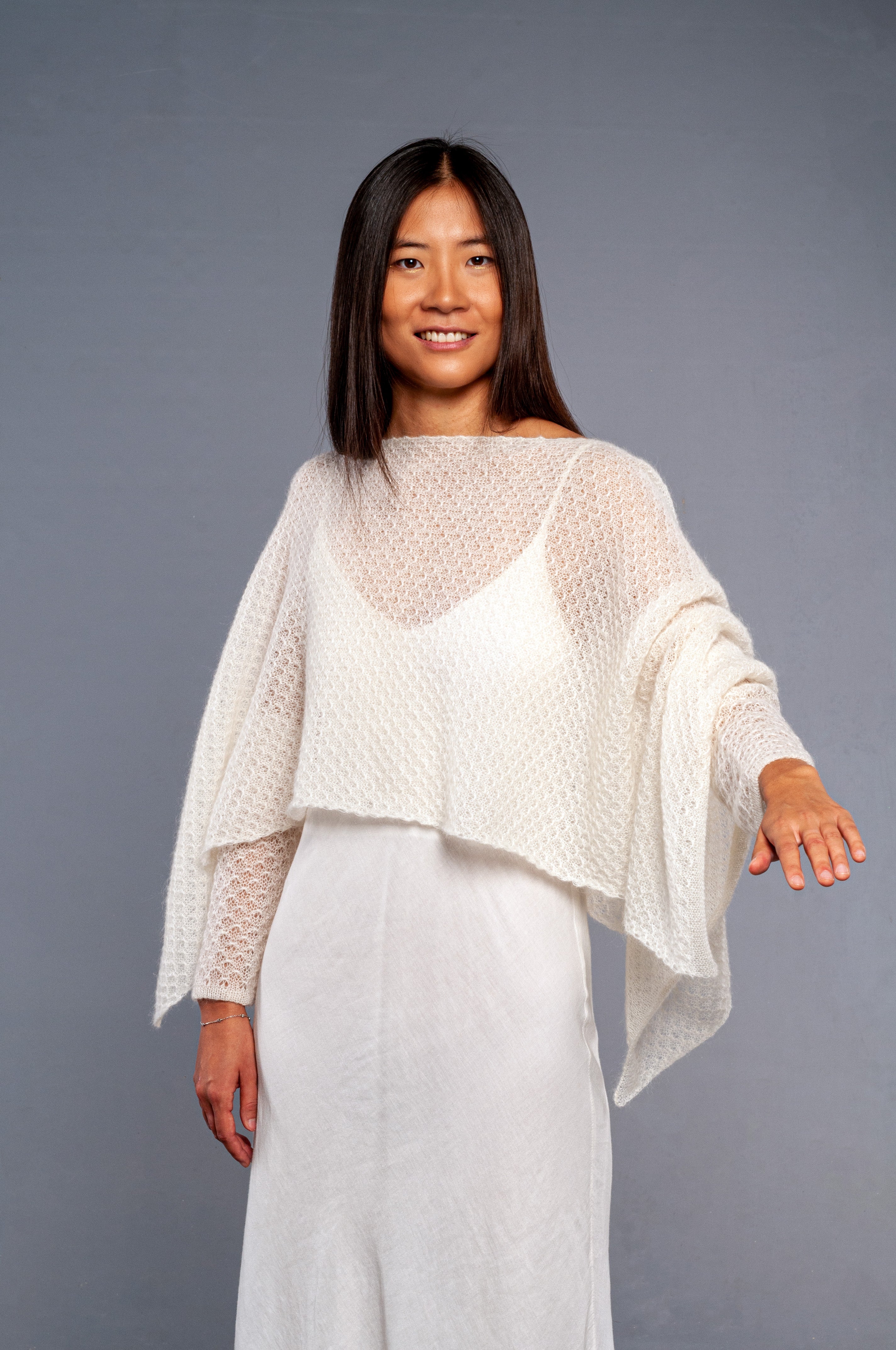 Coprispalle Janet con manicotti in mohair - Mela Wedding