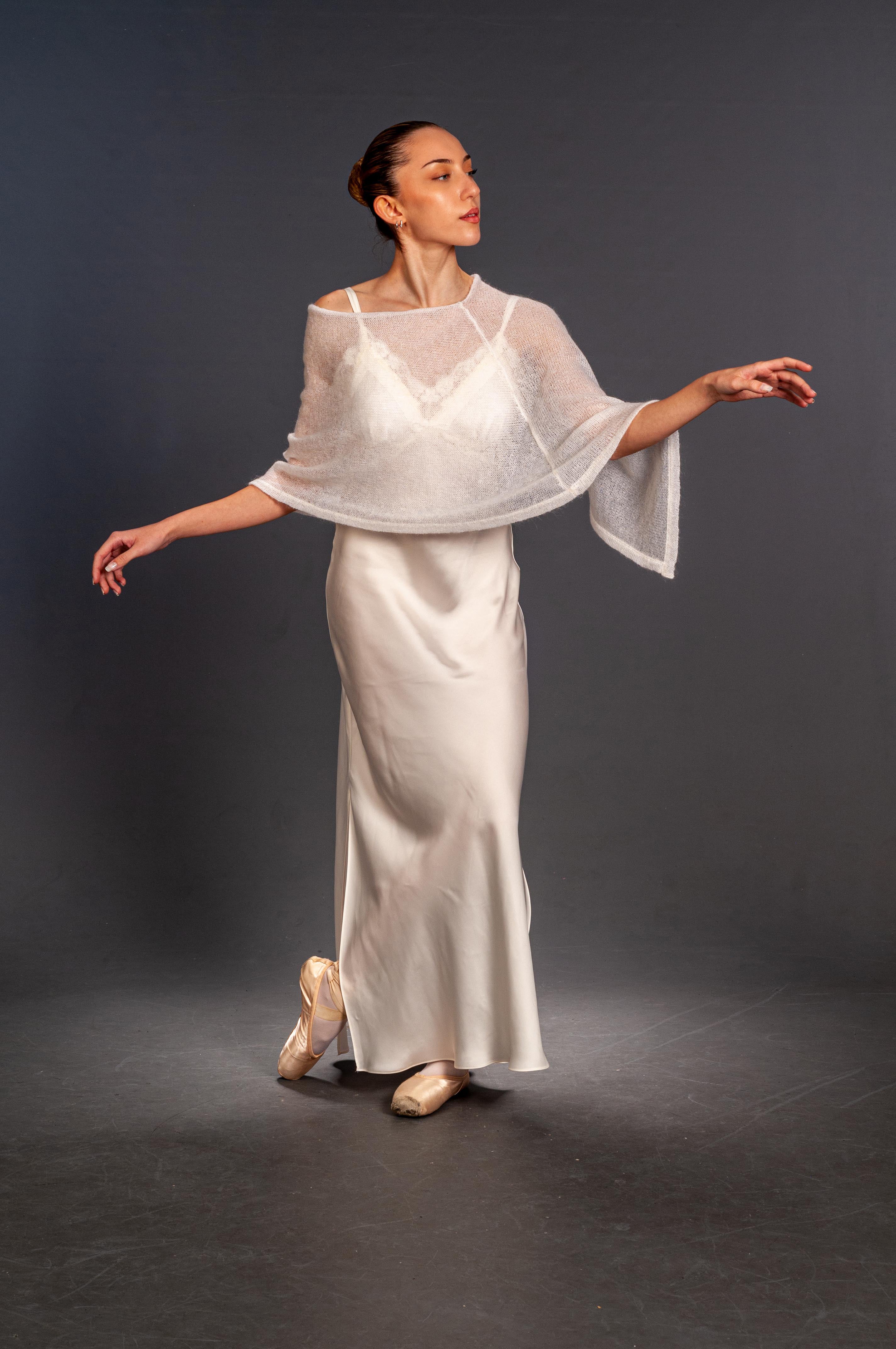 Poncho Sposa in Mohair e Seta Bianco Elegance - Mela Wedding