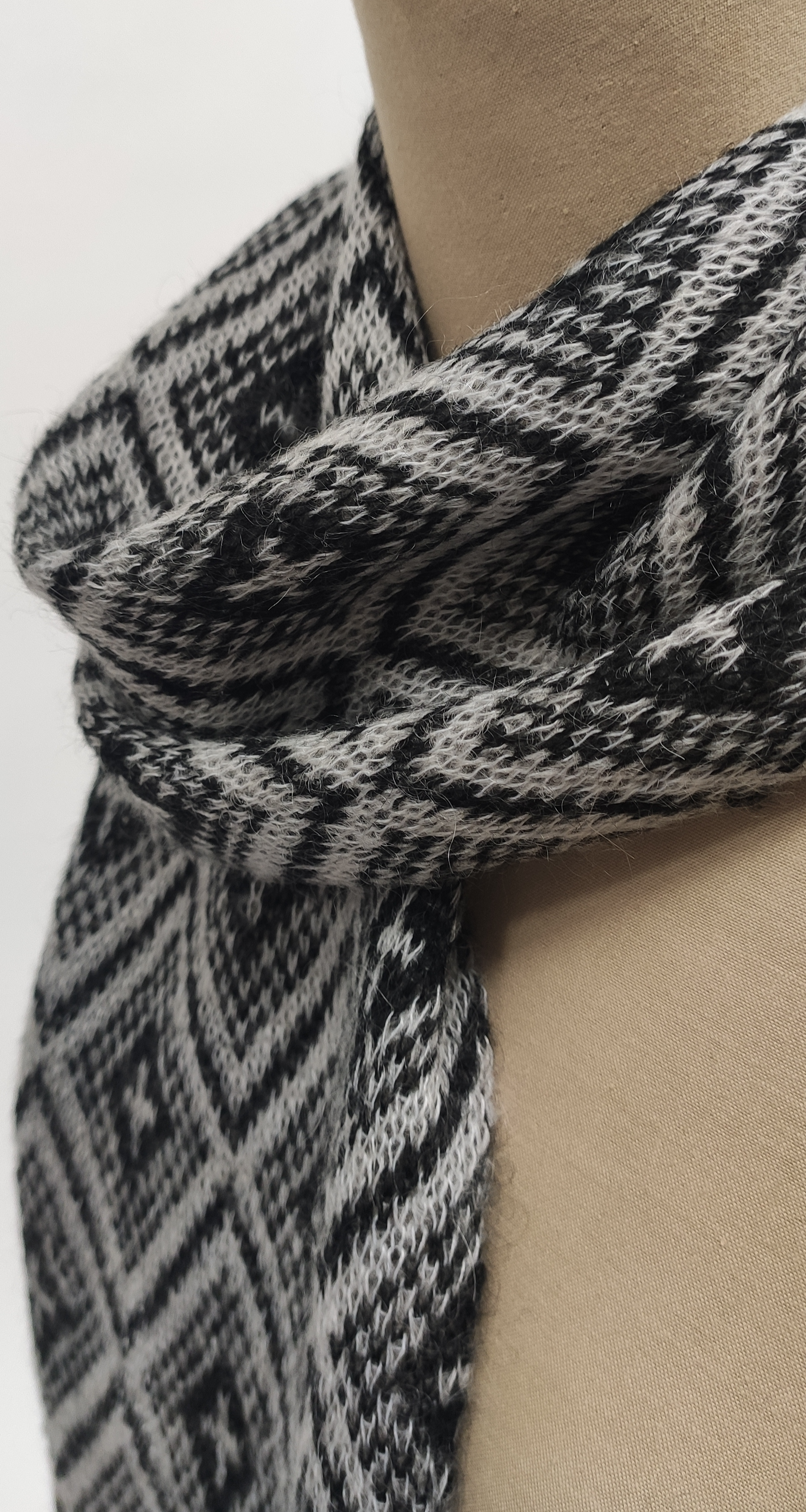 Sciarpa Mohair Jacquard Nero e Bianco Panna - Mela Wedding