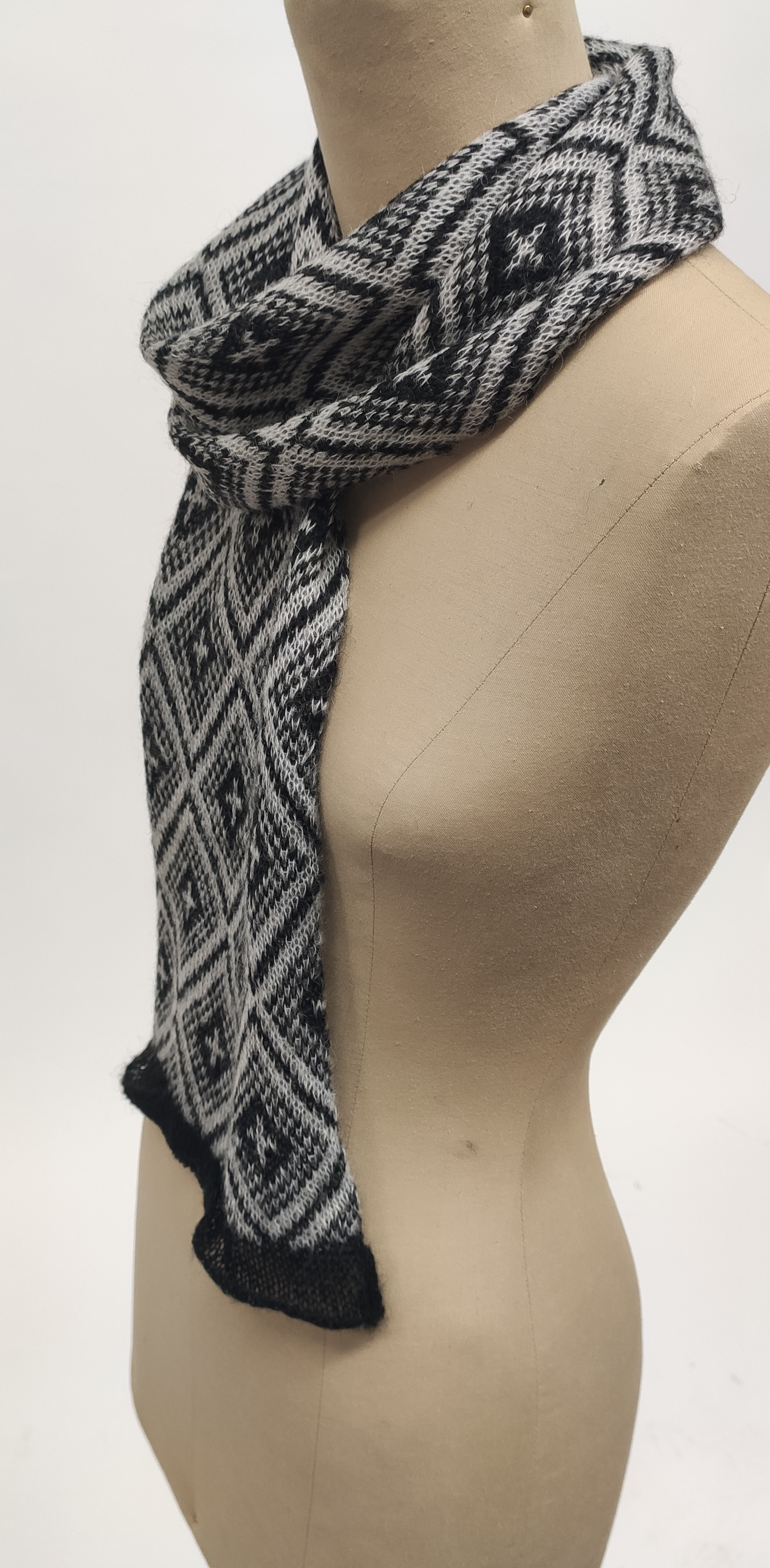 Sciarpa Mohair Jacquard Nero e Bianco Panna - Mela Wedding