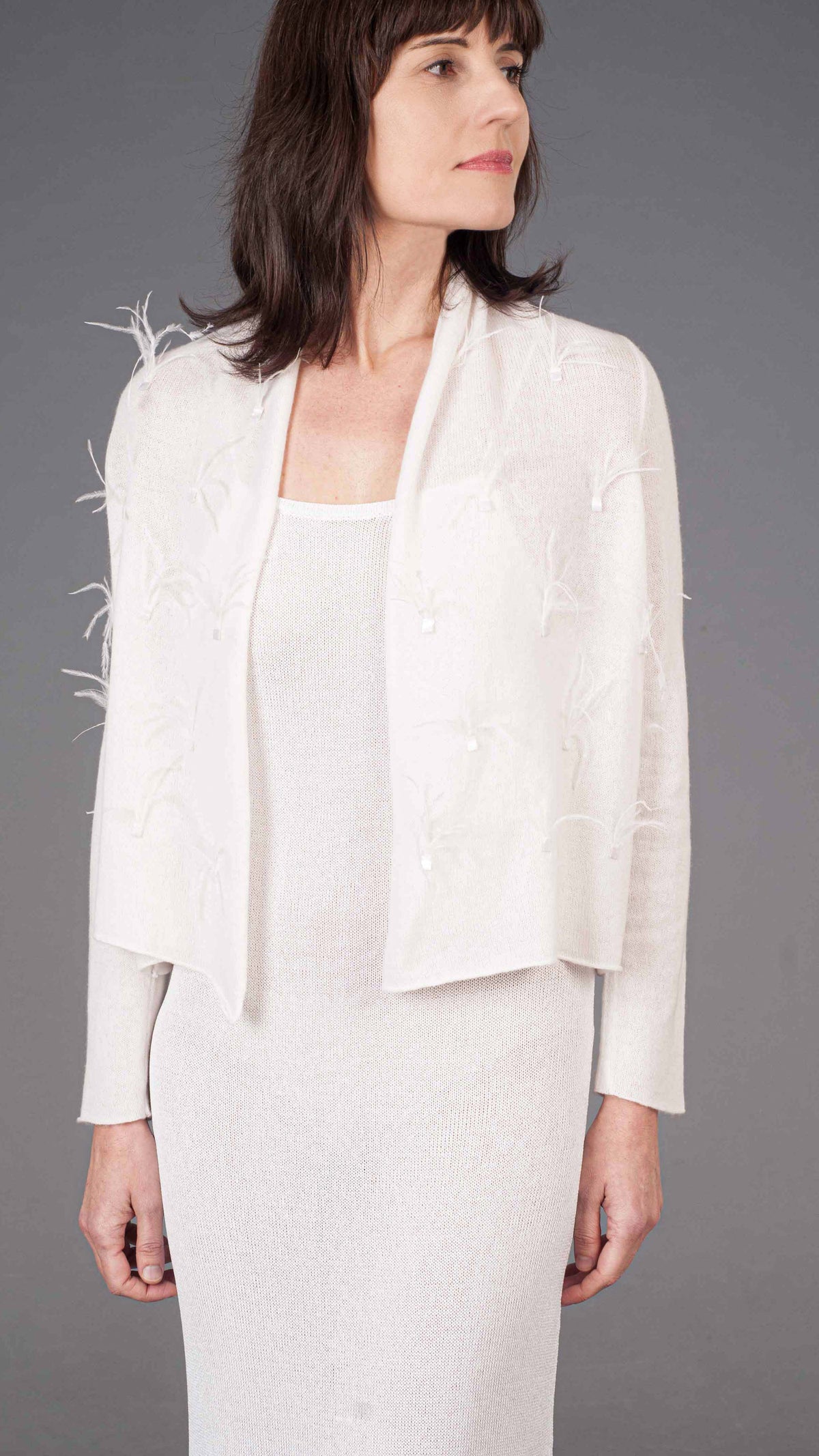 Giacchetto Bolero Cashmere Sposa con Piume di Struzzo - Mela Wedding