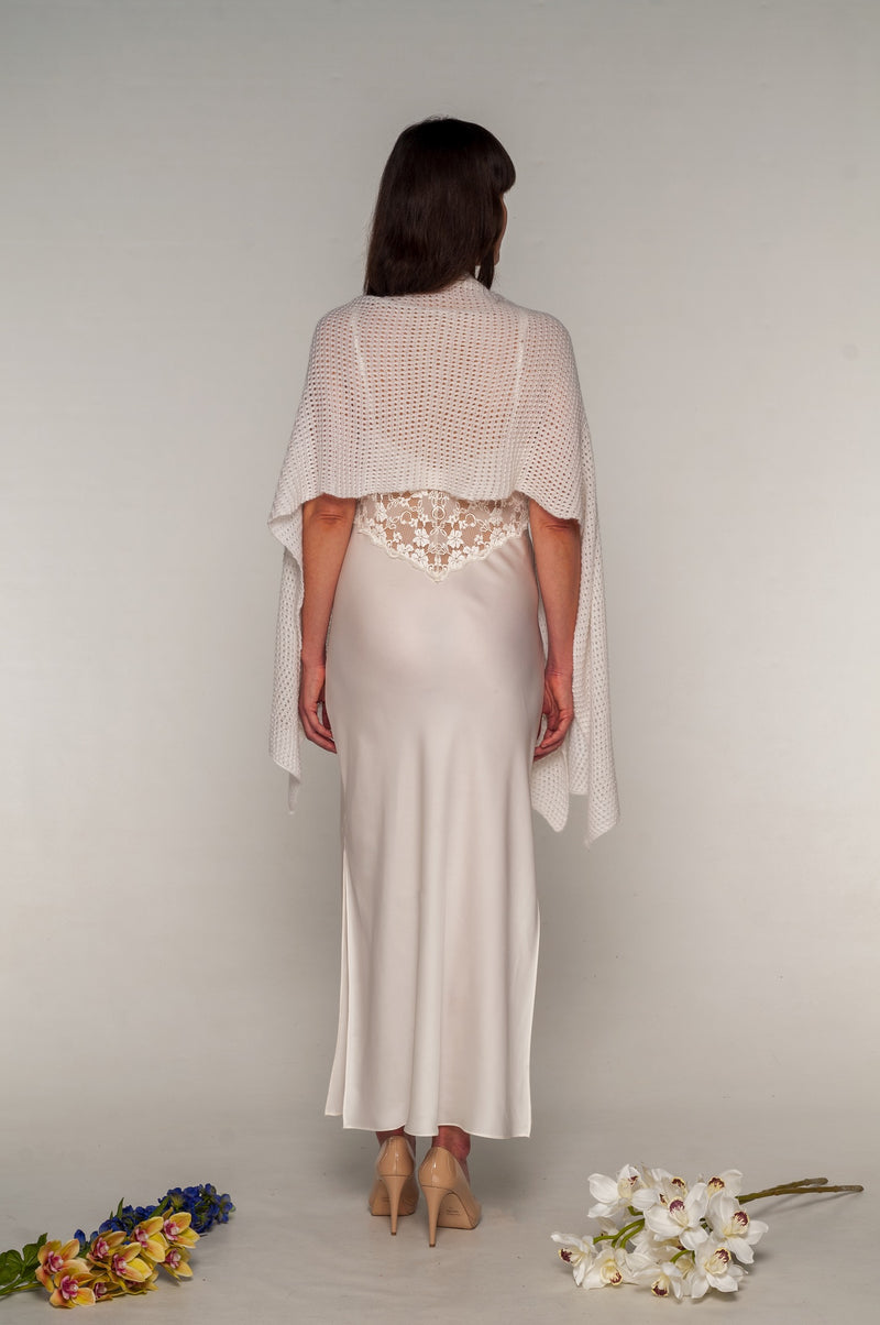 back of handmade perforated stitch bridal stole made of pure cashmere