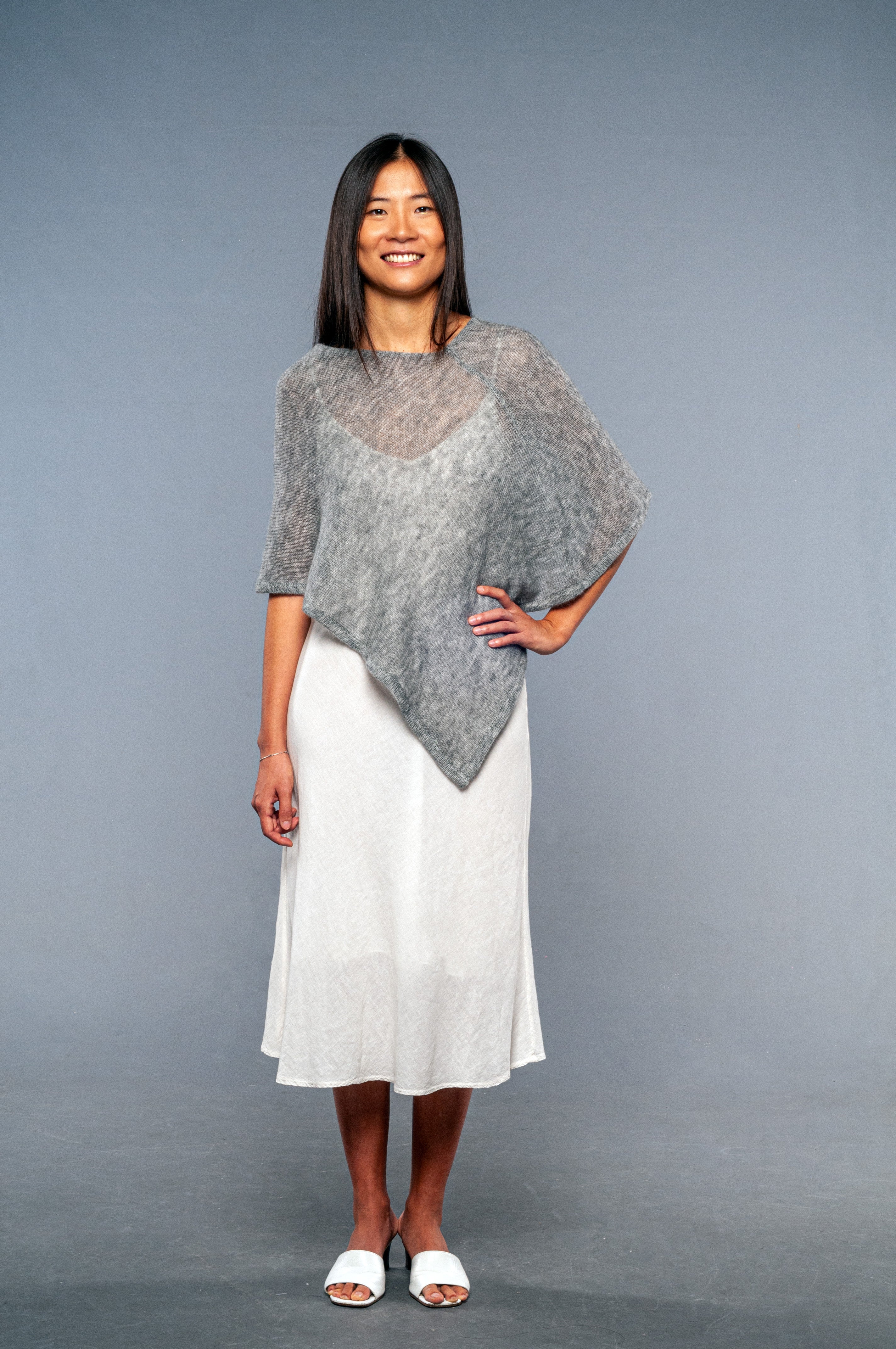 poncho mohair grigio elegance