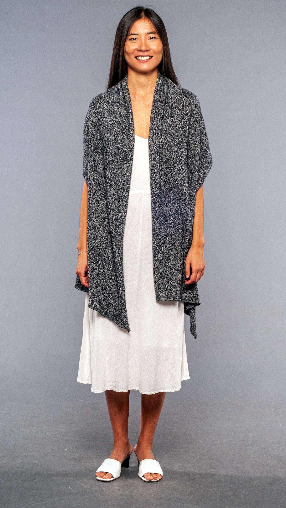 Stola Puro Cashmere nero e grigio puntinato - Mela Wedding