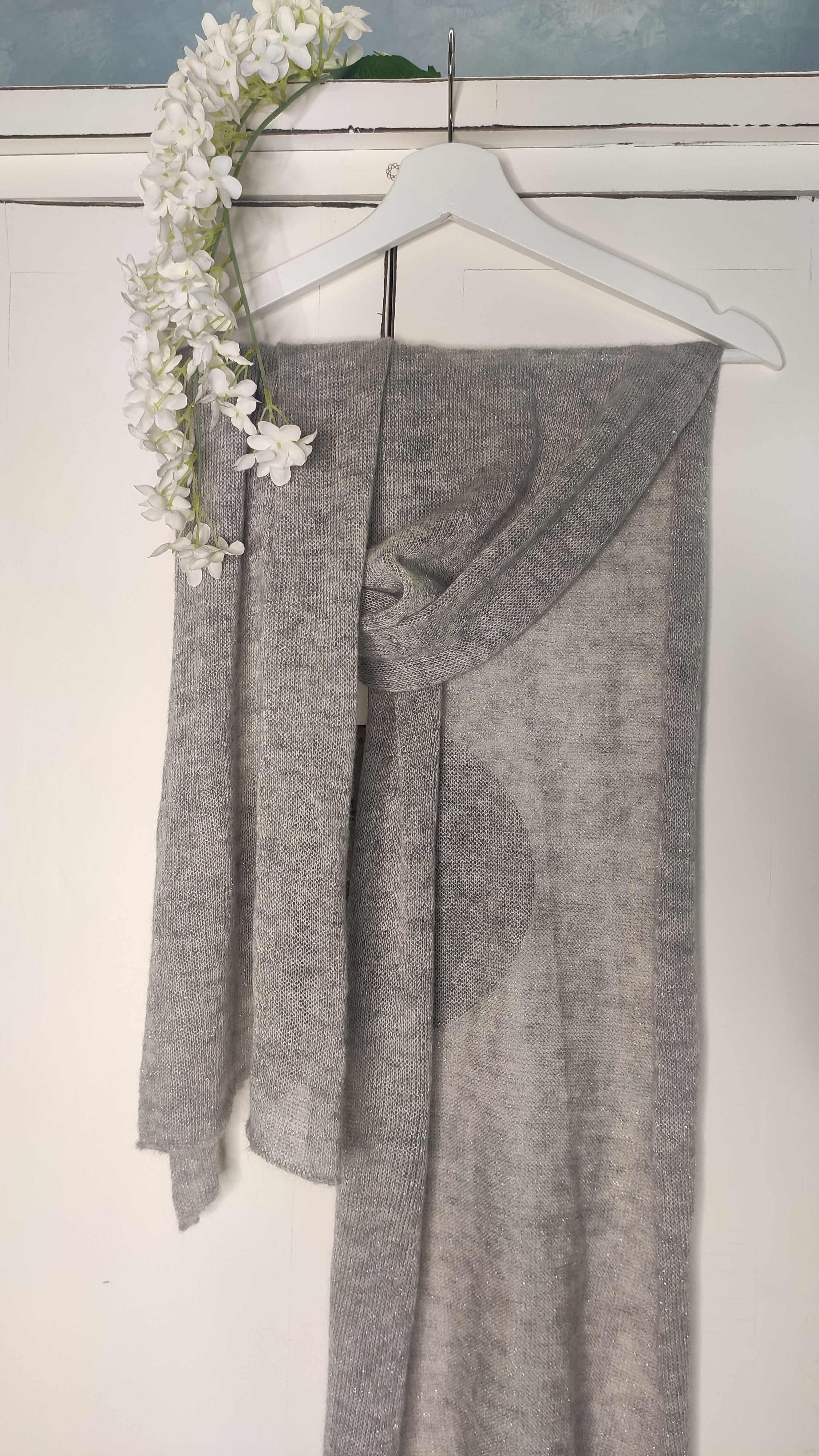 stola in mohair e lurex grigio perla
