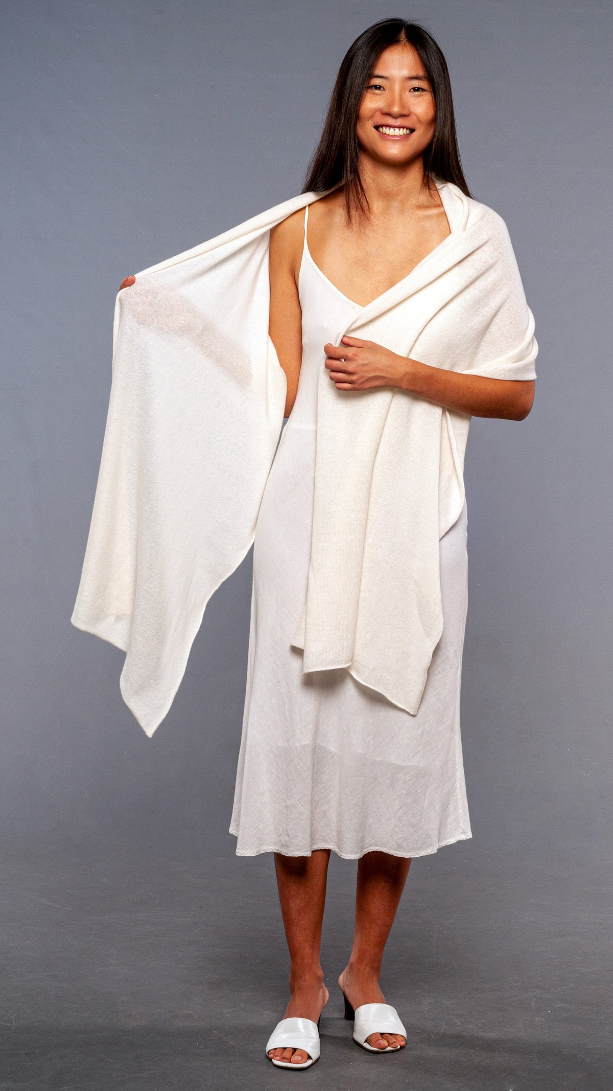Stola Cashmere Bianco caldo o in bianco freddo - Mela Wedding